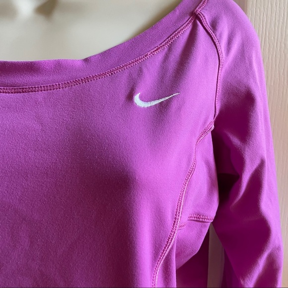 Woman’s Nike activewear shirt sz med 8/10 fitdry - Picture 2 of 8